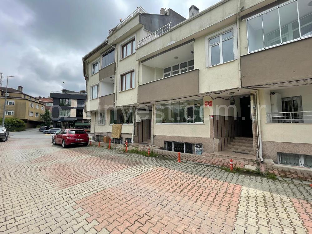 Bahçeköy Yolu üzerinde Kemerburgaz Satılık 2+1 120 m2