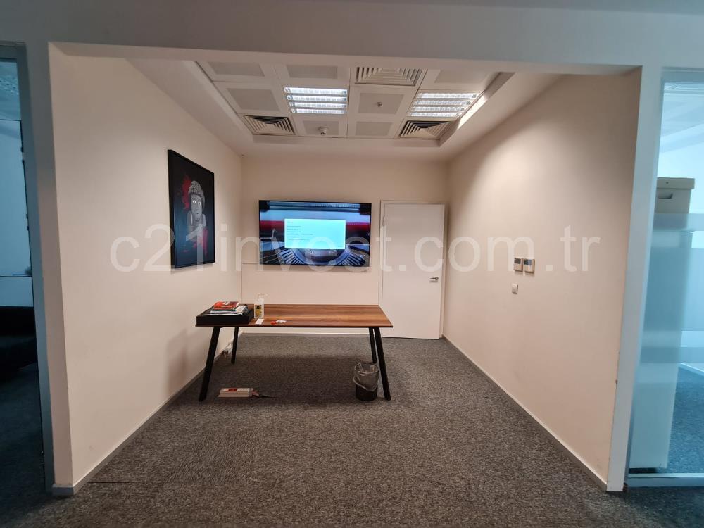 Bomonti Business Center Kiralık 700m2 Dekorasyonlu Dubleks Ofis