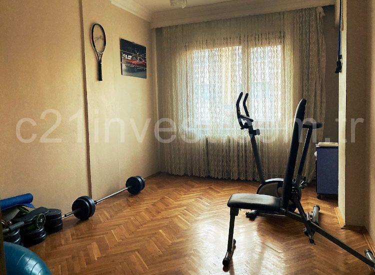 Cengiz Topel Cad. Eşyalı Kiralık 3+1 Balkonlu Daire Metroya 10dk