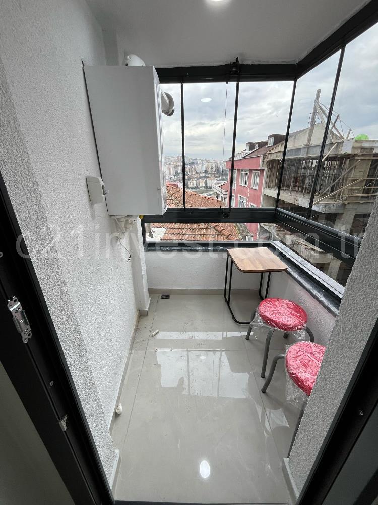 Emniyettepe Kiralık Sıfır Eşyalı Sıfır Bina Otoparklı 2+1 Daire