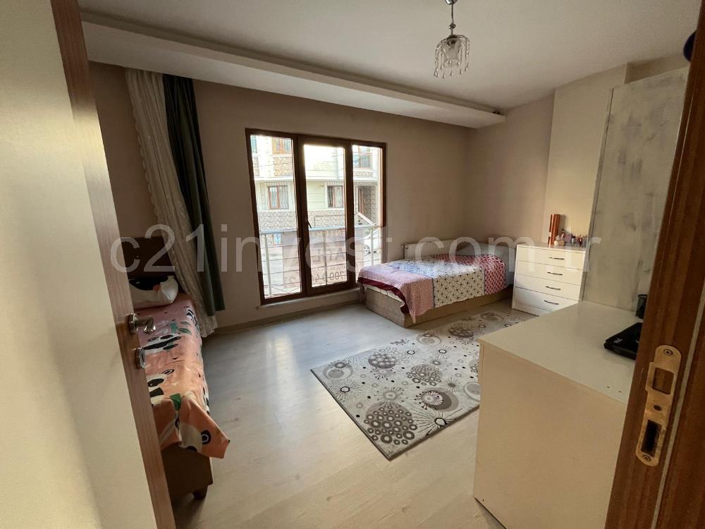 Eyüp Esentepe Mah. 2+1 105M² 2 Balkon Yeni Bina Satılık Daire