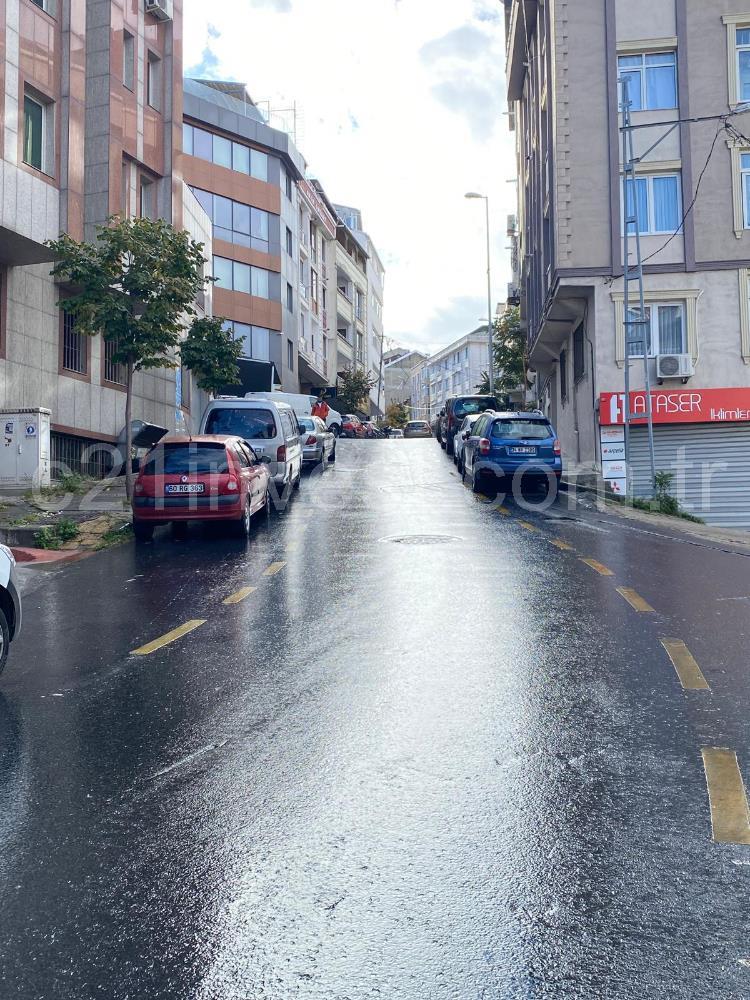 Kağıthane'de Dükkan 65m2