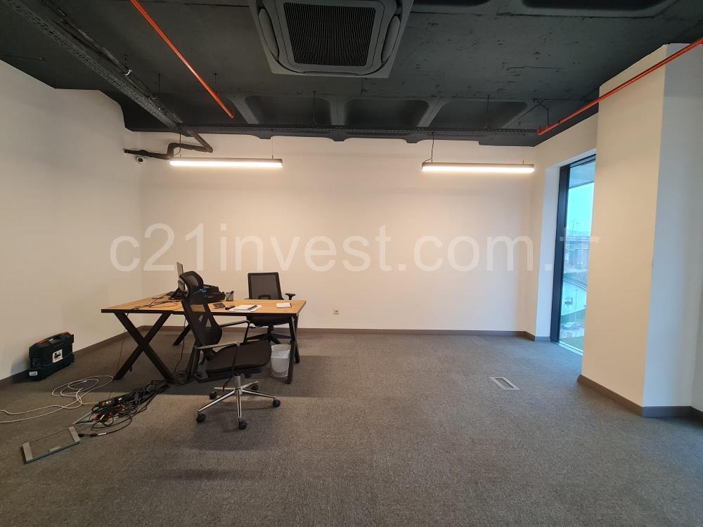 Kiralık Ofis Portavadi 400m2 Dekorasyonlu Boş Vadistanbul