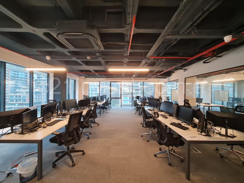 Kiralık Ofis Portavadi 400m2 Dekorasyonlu Boş Vadistanbul