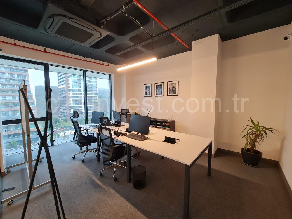 Kiralık Ofis Portavadi 400m2 Dekorasyonlu Boş Vadistanbul