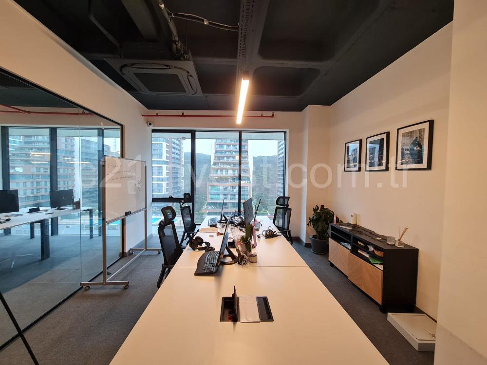 Kiralık Ofis Portavadi 400m2 Dekorasyonlu Boş Vadistanbul