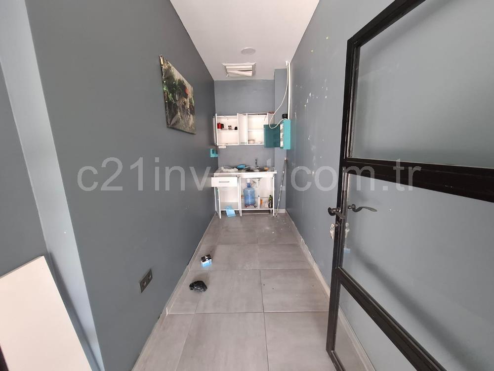 Kiralık Real Merter Projesinde Cadde üstü İşyeri  