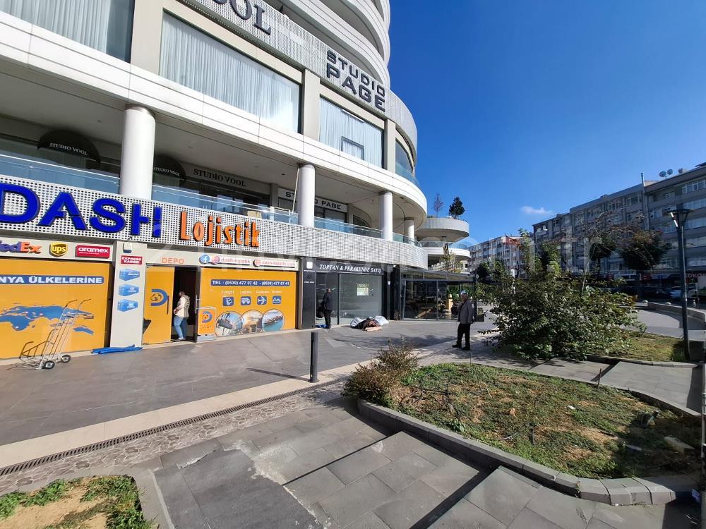 Kiralık Real Merter Projesinde Cadde üstü İşyeri  