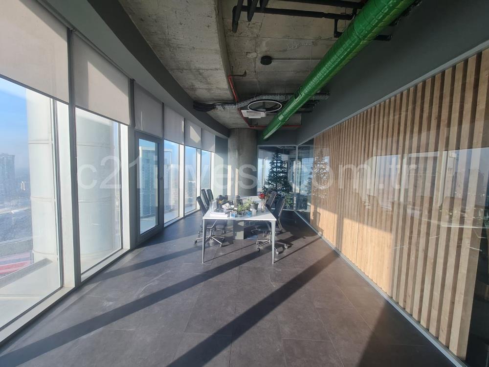 Maslak Kiralık Mobilyalı Ofis Spine Tower 600m2 Taşınmaya Hazır