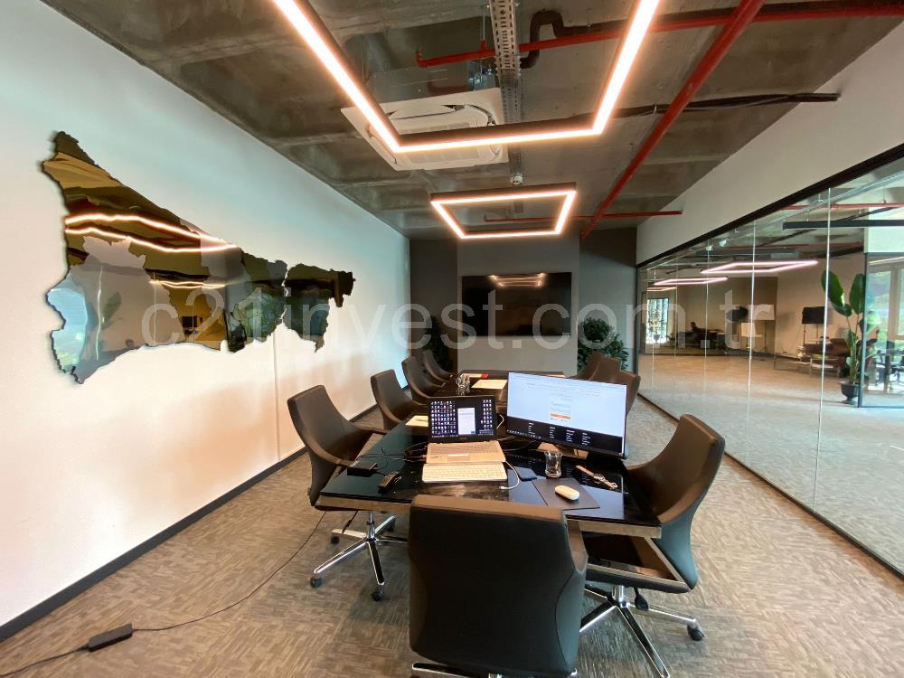 Porta Vadi Satılık 450m2+20m2 (Depolu) Ofis Vadistanbul