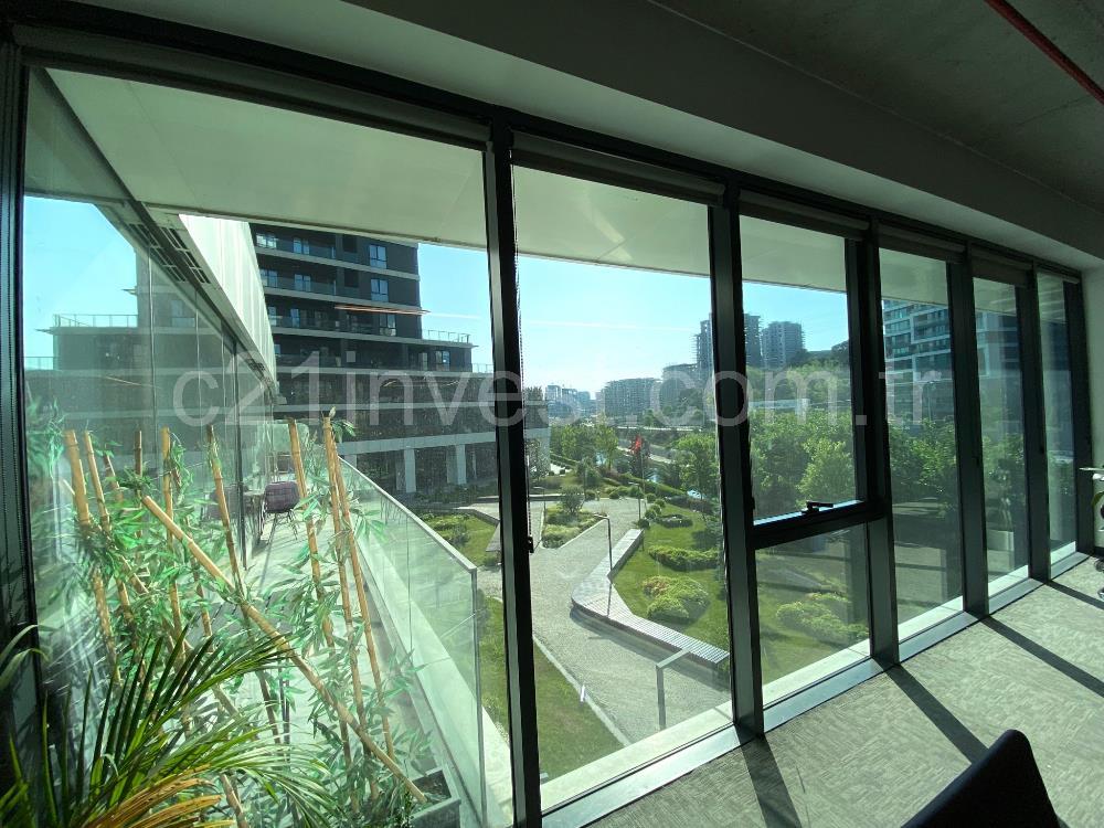 Porta Vadi Satılık 450m2+20m2 (Depolu) Ofis Vadistanbul