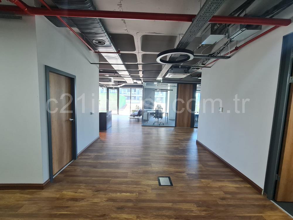 Porta Vadi Satılık 450m2 Dekorasyonlu Teraslı Ofis