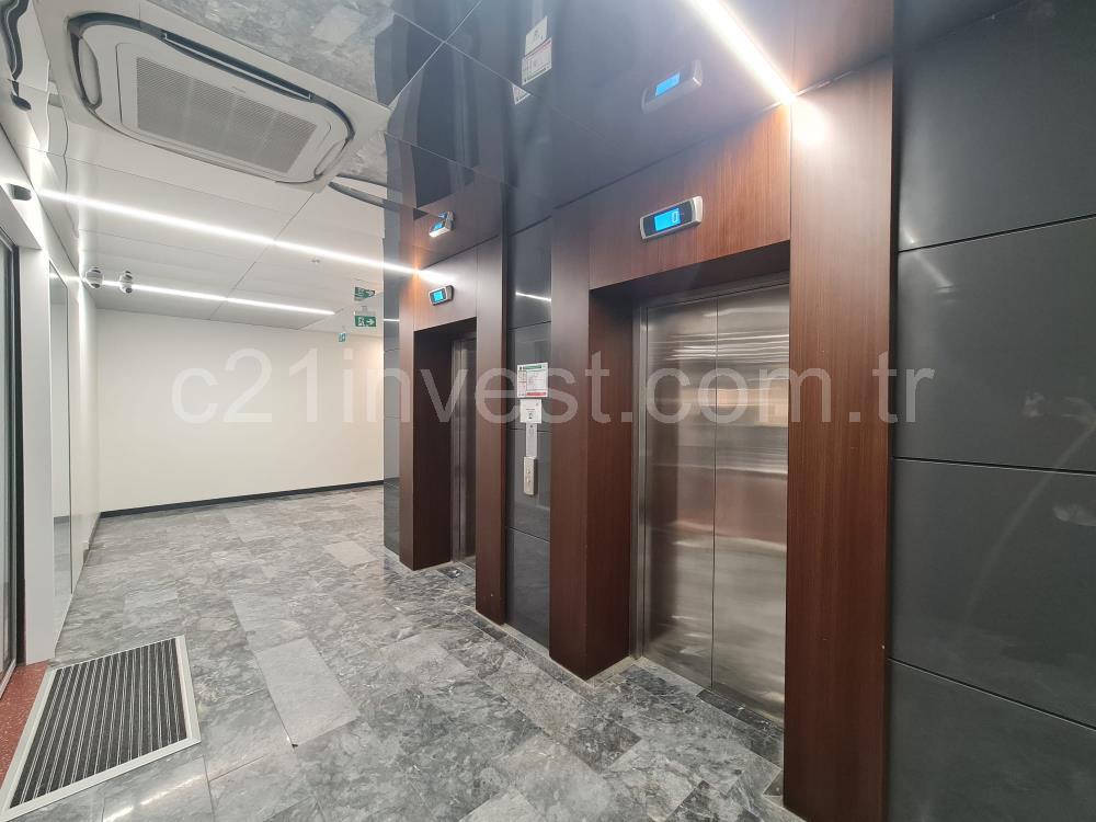 Porta Vadi Satılık 450m2 Dekorasyonlu Teraslı Ofis