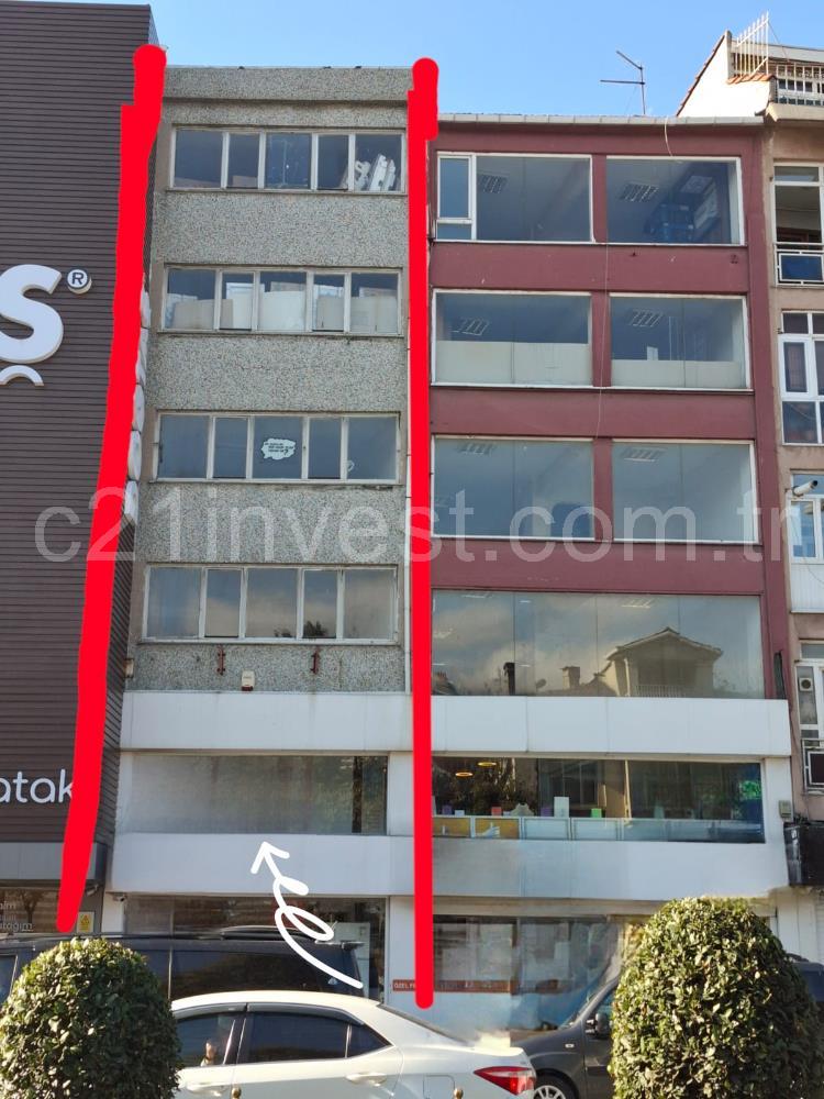 Satılık Bina  Fevzipaşa caddesi üzerinde  581m2 Kapalı Alan