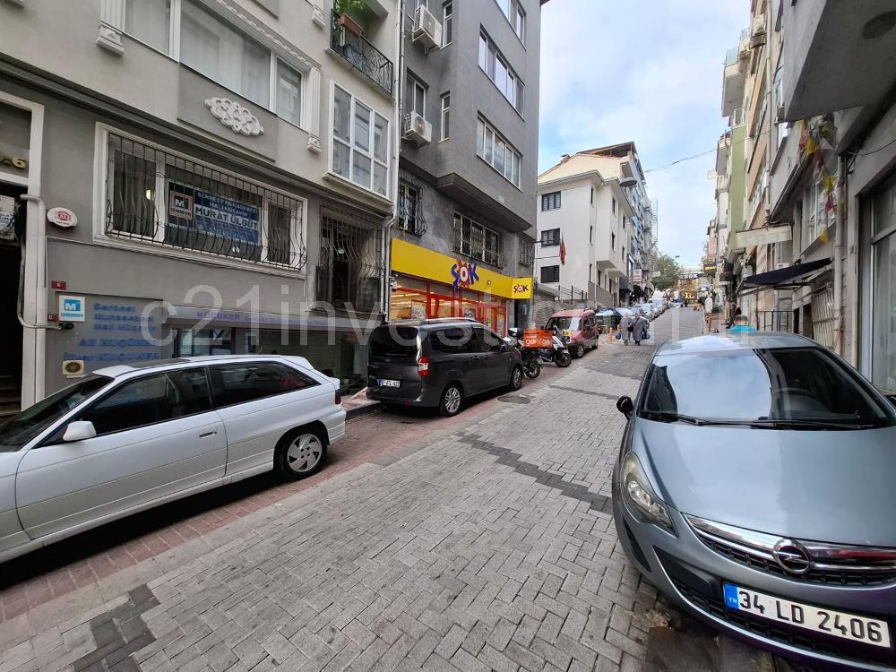 Satılık Kat Mülkiyetli İşyeri Düz Giriş Depolu 164m2