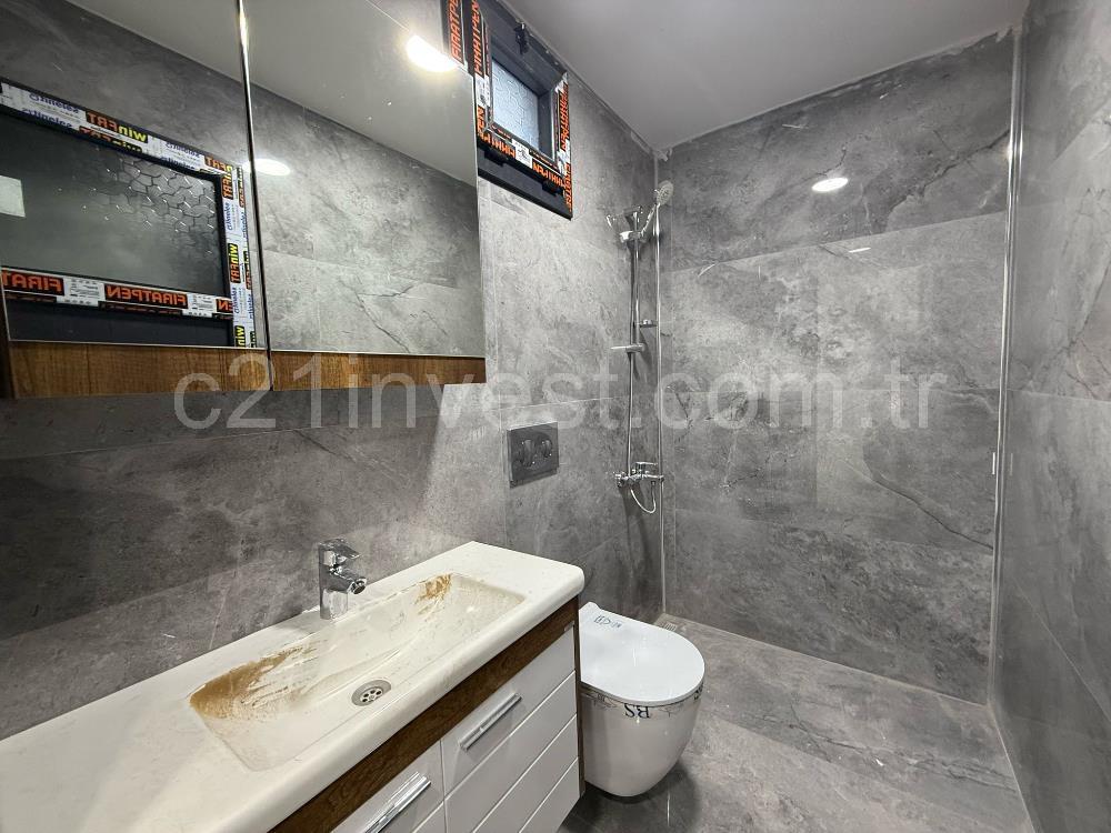 Sultangazi Kiralık Dükkan 2 Dükkan Düz Giriş Depolu Sıfır