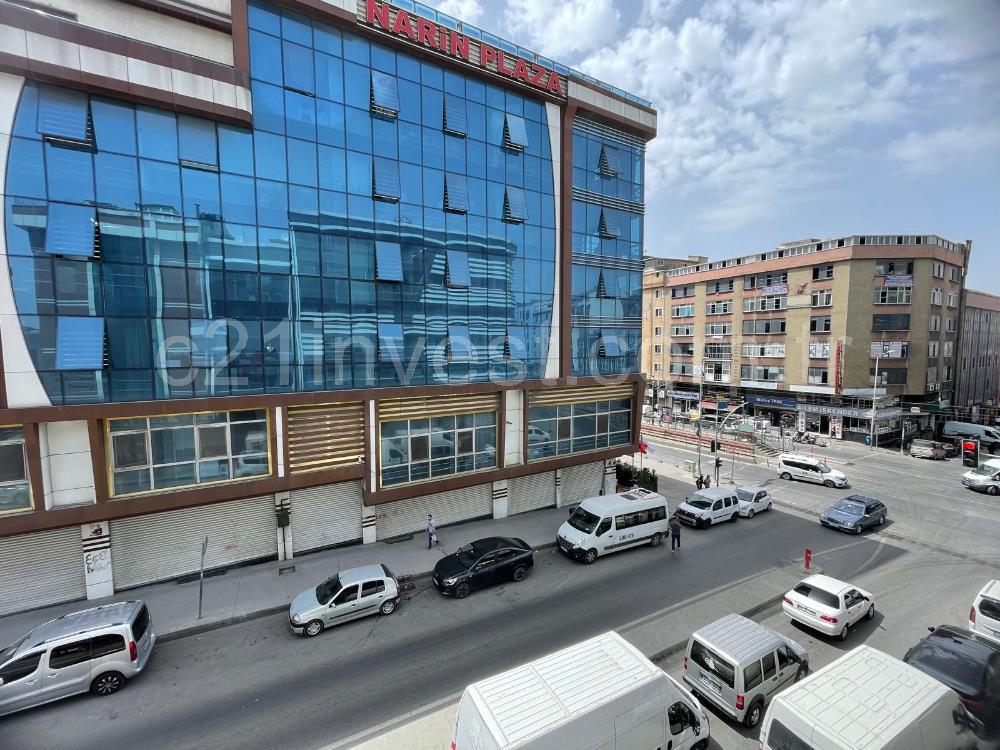 Sultangazi Kiralık Ofis Eski Edirne Asfaltı Üzeri Cadde Cephe