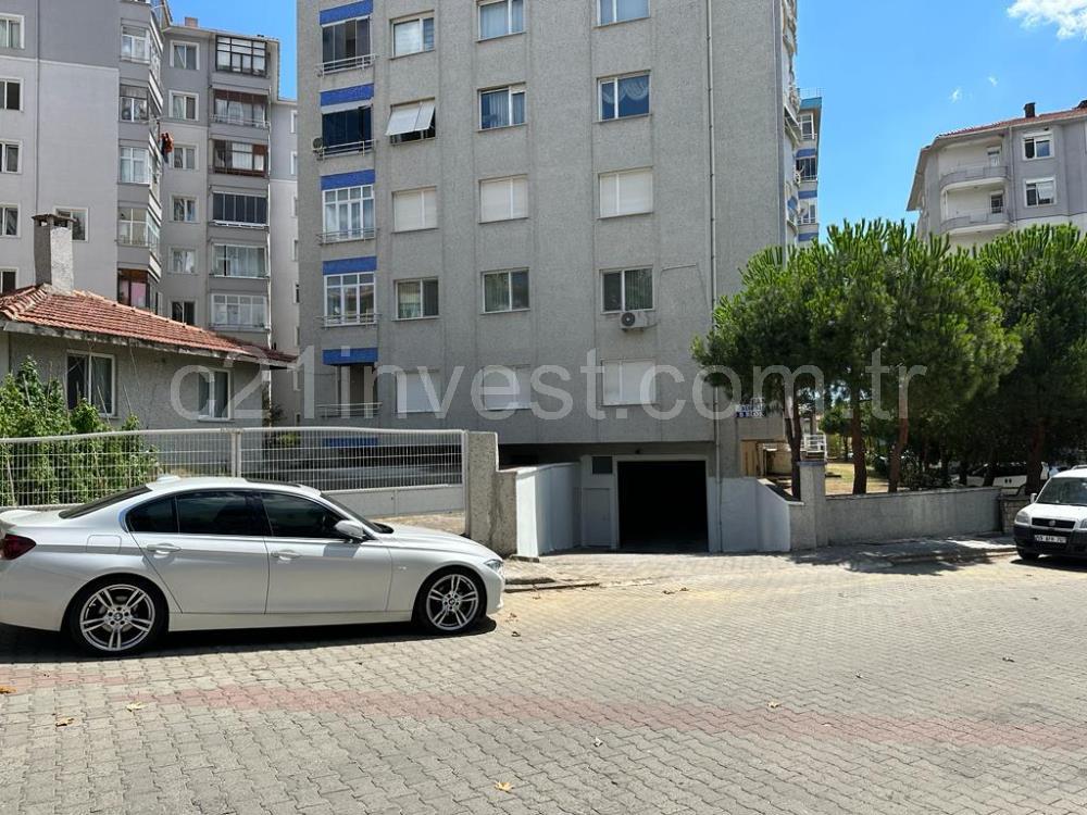 Teraslı Manzaralı Çift Girişli Dubleks Kapalı Otoparklı Satılık 5+2 Daire